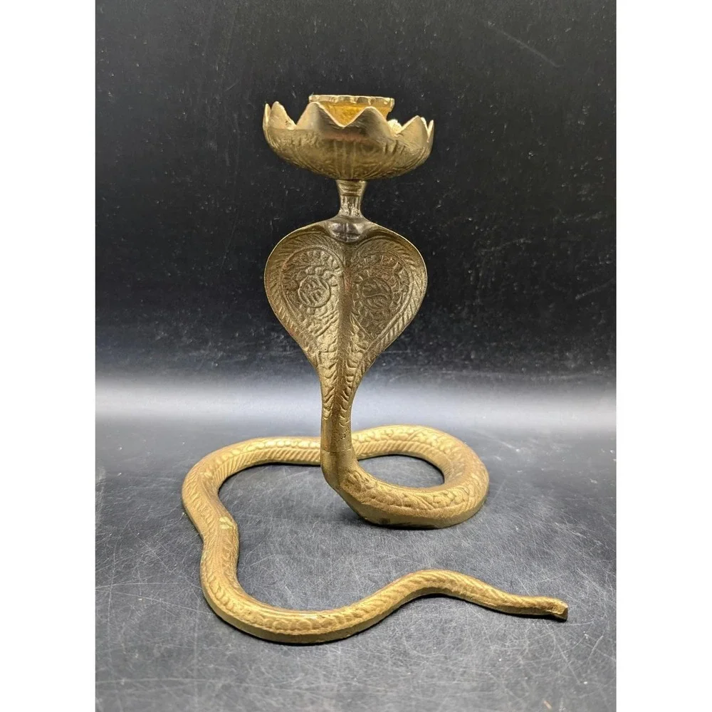 Vintage Brass Cobra Snake Candlestick Holder Lotus Flower King‎ Cobra India 8in